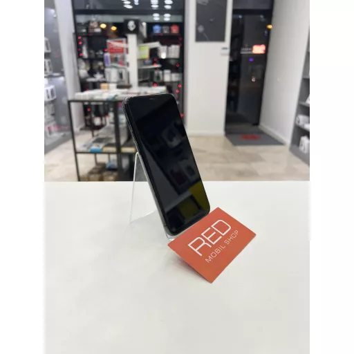 iPhone 11 Pro 64 GB Fekete Kártyafüggetlen használt 6 hónap garanciával