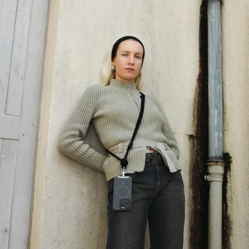 M.Craftsman Telefon Vállpánt Cross-Body Töltőkábellel All Black